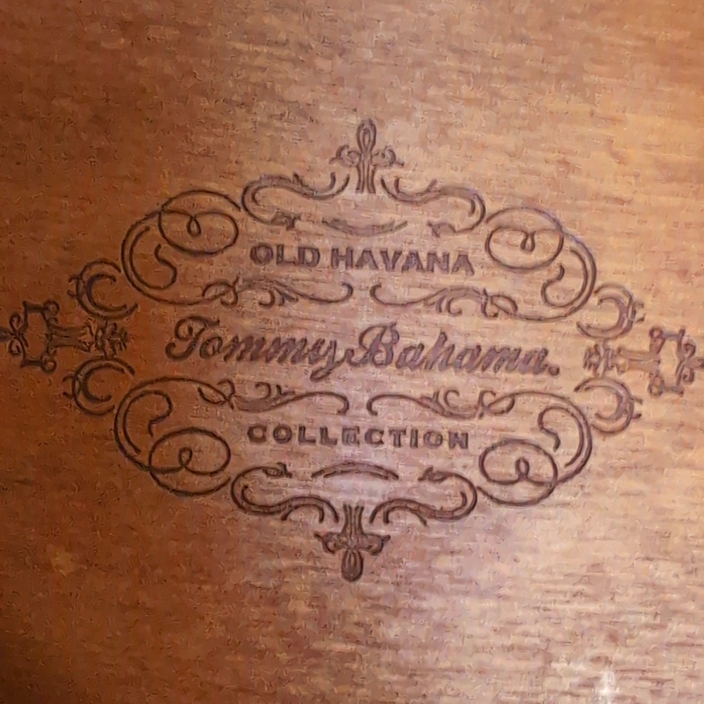 Tommy Bahama Old Havana Collection Cigar box! Look 👀